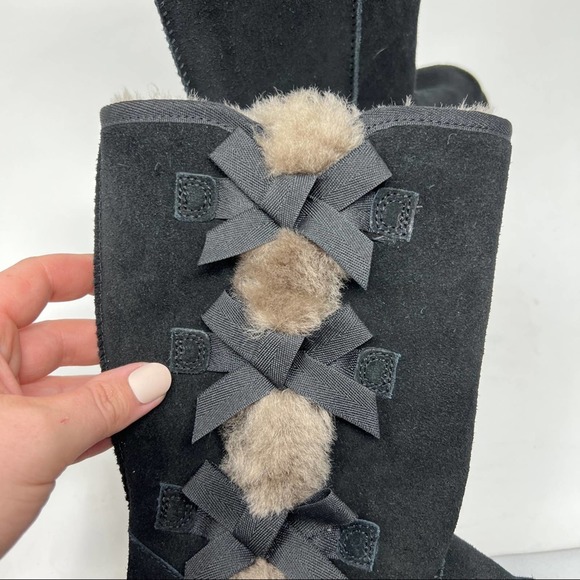 Koolaburra by Ugg Black Bow Sheep Skin Leather Mid Shaft Boots - Picture 7 of 10